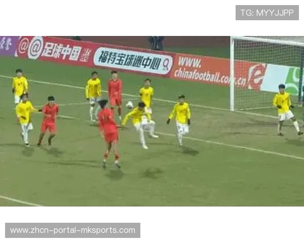 狼队球员布埃诺角球机会中补射破门，打入安慰球